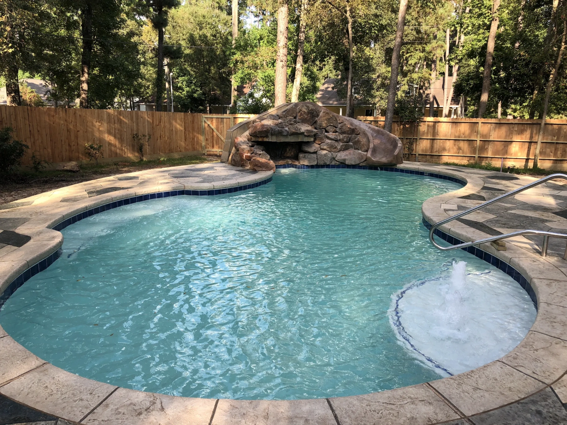 Custom backyard pool by Creative Lifestyle Pools