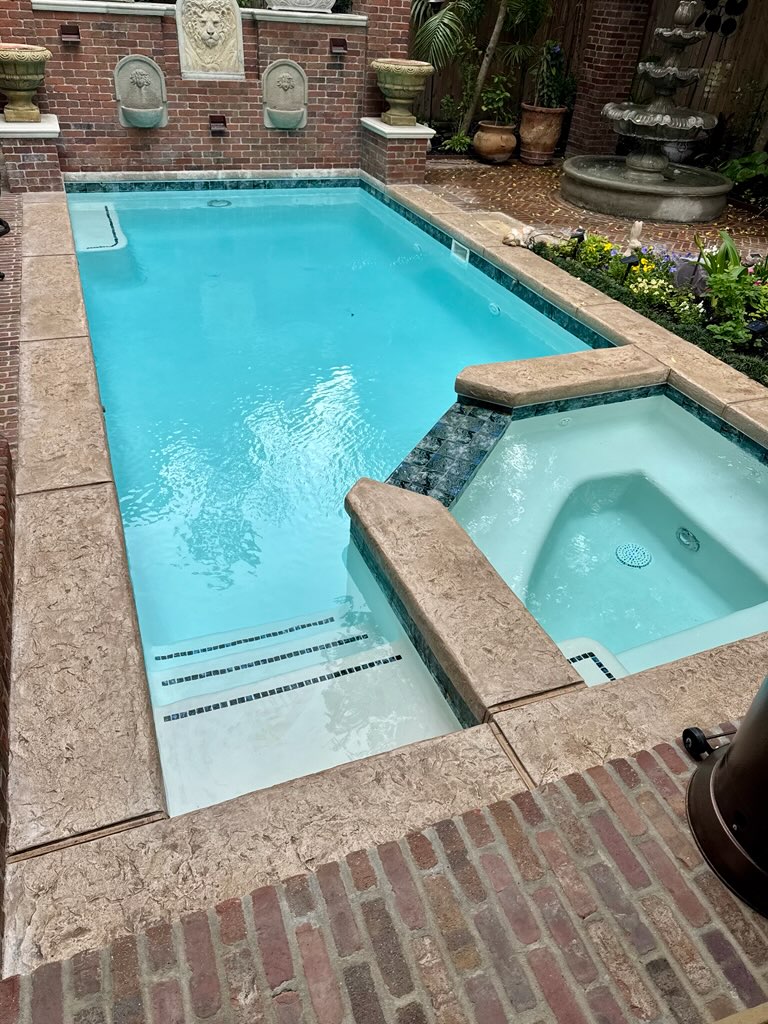 Courtyard Classic